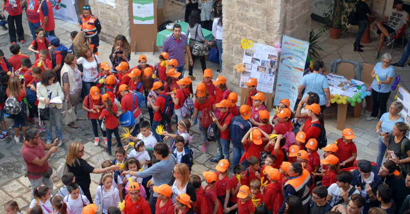 “In Coro” contro le povertà, cinque giorni per riflettere sul benessere della collettività