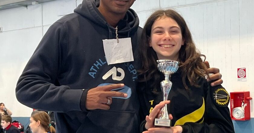 INTERREGIONALI GRAN PREMIO GIOVANISSIMI CLUB SCHERMA TARANTO: IL 2024 SI APRE CON LE MEDAGLIE DEGLI UNDER 14 LORENZO ZONNO MEDAGLIA D’ARGENTO NICOLE CAPANI MEDAGLIA DI BRONZO